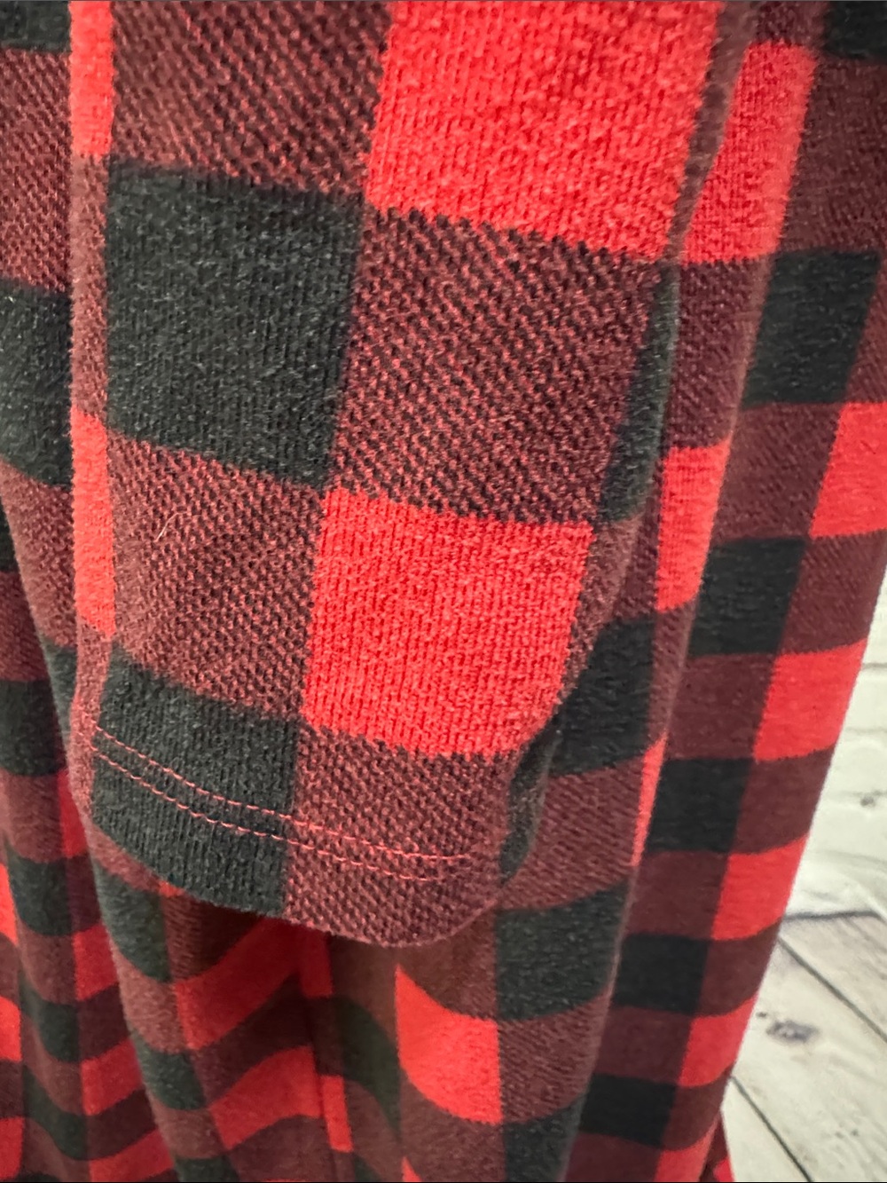 EUC 32 Degrees Heat Sleepwear Red and Black Buffalo Plaid Long Sleeve Nightgown - Picture 4 of 7